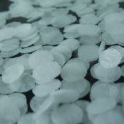 Микроноситель клеток чешуйчатый, диаметр 6 мм, площадь покрытия 120 см2, 50 г Микроноситель клеток чешуйчатый, диаметр 6 мм, площадь покрытия 120 см2, 50 г
